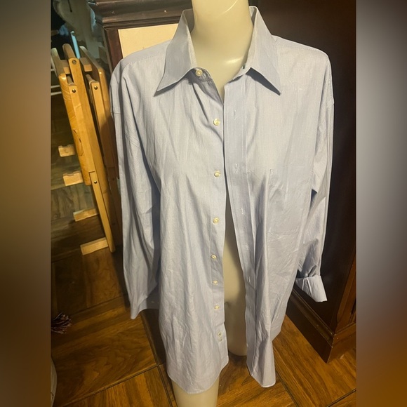 Tommy Hilfiger - Picture 1 of 4